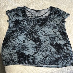 Rock & Republic T-shirt  black and blue. Sz XL. EUC